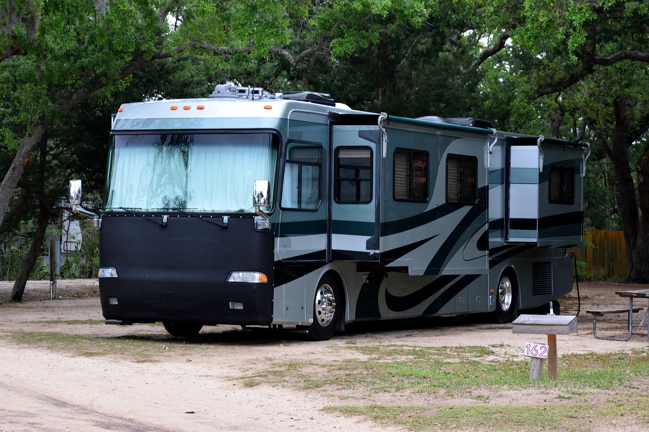 vehicle, travel, outdoors, recreational vehicle, motor home, camper, camping, campsite, transportation, transport, tourist, adventure, vacation, nature, trip, recreational vehicle, recreational vehicle, recreational vehicle, recreational vehicle, motor home, motor home, motor home, motor home, motor home, camper, camper, camper
